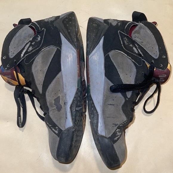 Jordan Bordeaux VII (2011) - Picture 6 of 10